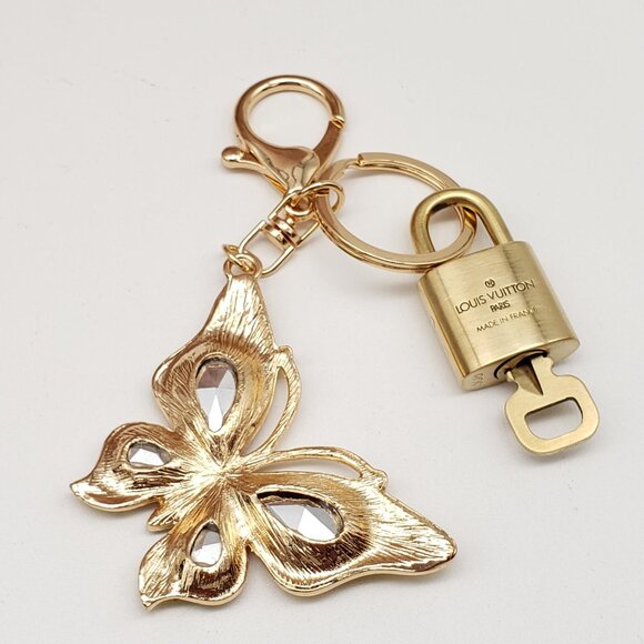 Authentic Louis Vuitton Lock & Key w/ Unbranded Butterfly Charm Keychain 090925 - Picture 8 of 9